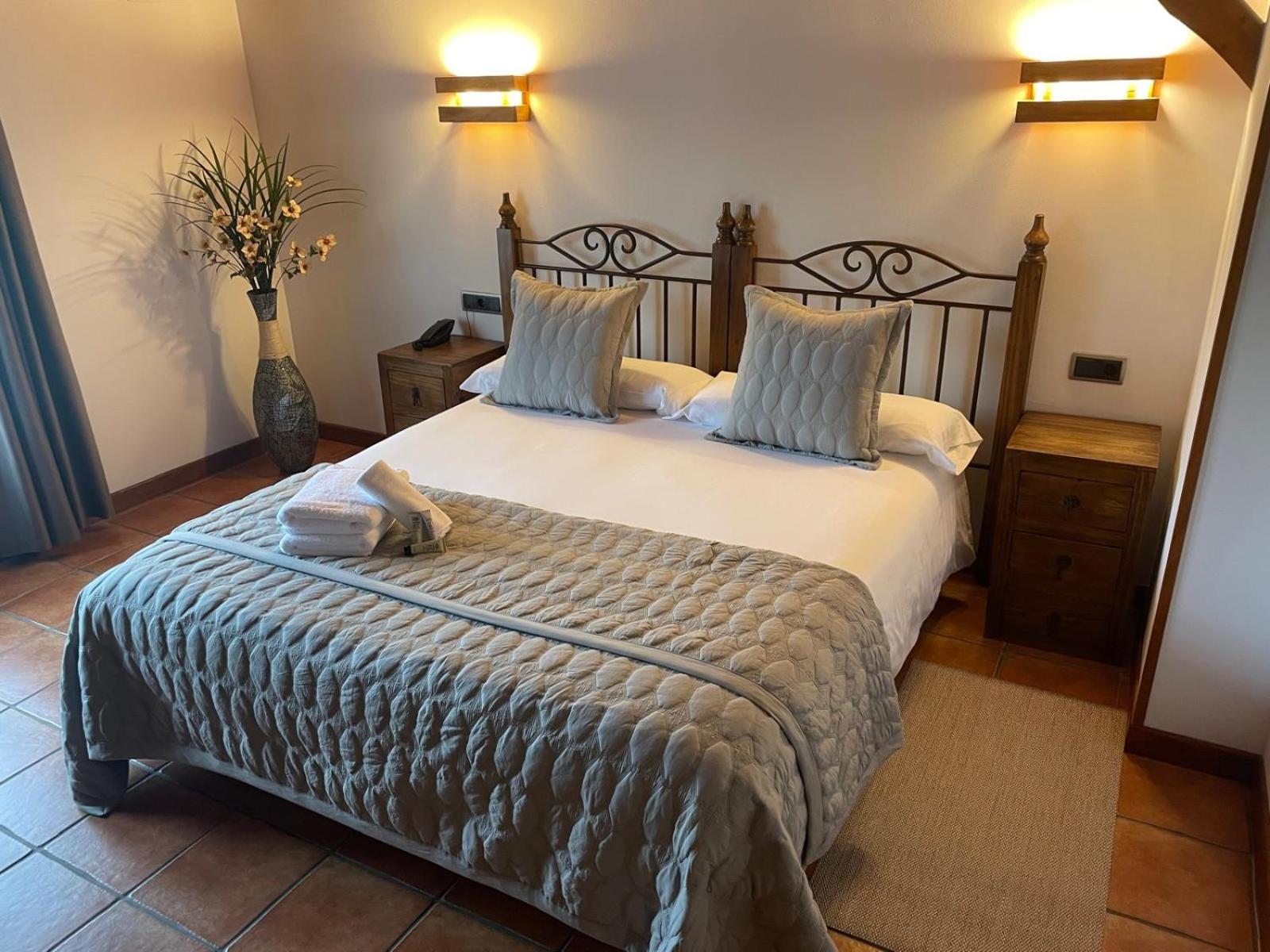 Hotel-Apartamento Rural Atxurra แบร์เมโอ ภายนอก รูปภาพ